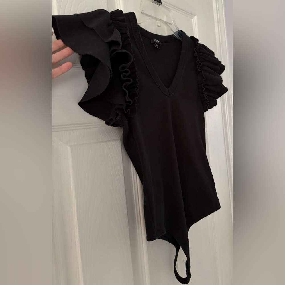 Express Black Ruffle Sleeve V-Neck Bodysuit - Picture 3 of 4